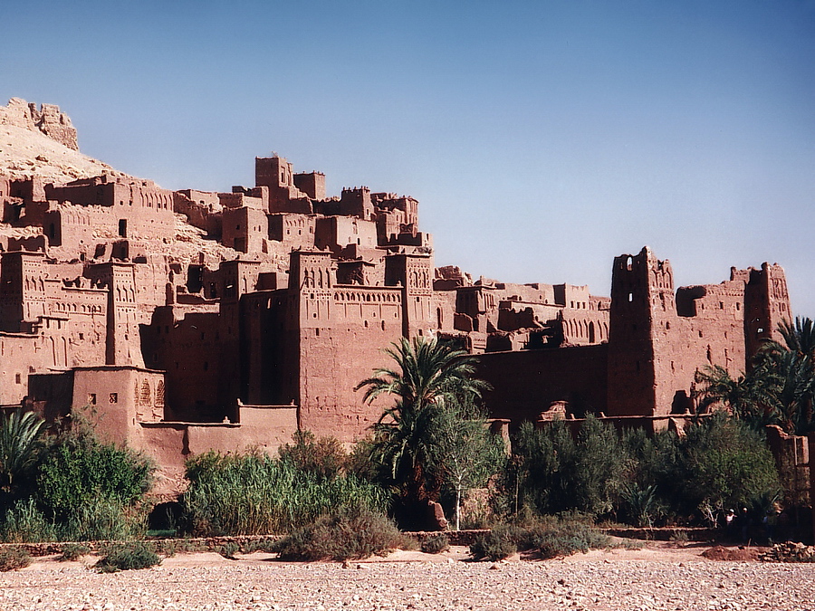 Aït Benhaddou - Ksar Aït Benhaddou is an old skar protected by the UNESCO. The old clay city has featured in the background of several movies such as Lawrence of Arabia, Diamond of the Nile, Gladiator, ... Stefan Cruysberghs
